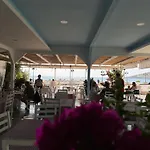 Gjika Pensión Qeparo