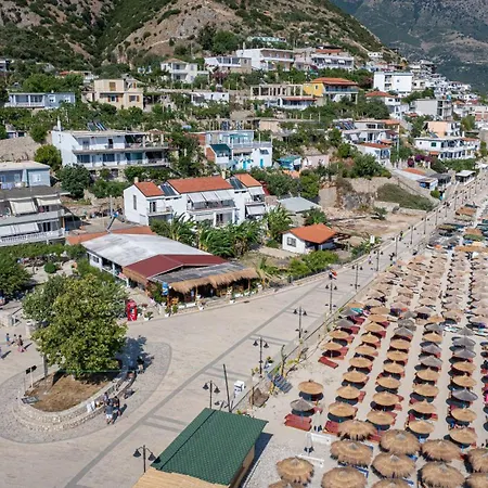 Gjika Πανσιόν