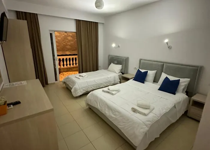 بيت ضيافة Gjika 3*