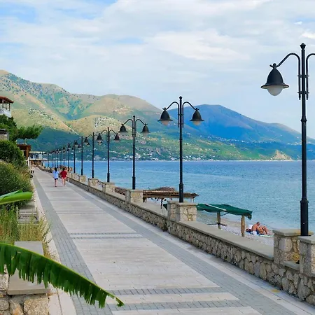 Gjika Maison d'hôtes Qeparo